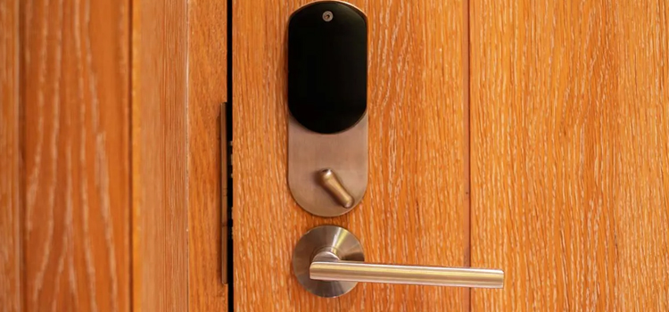 Automatic Locking Door Knob Lincoln